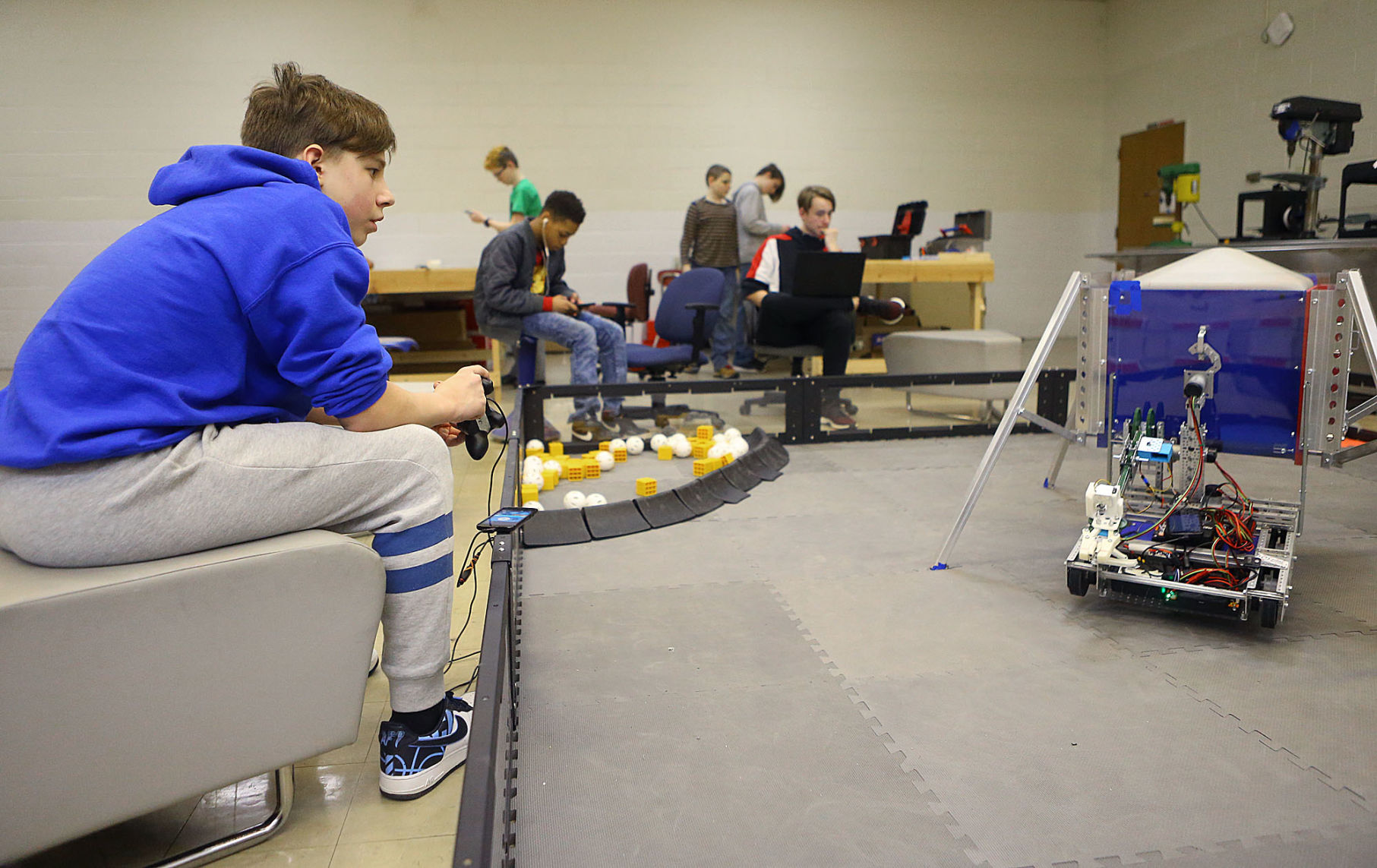 Robotics 02.jpg